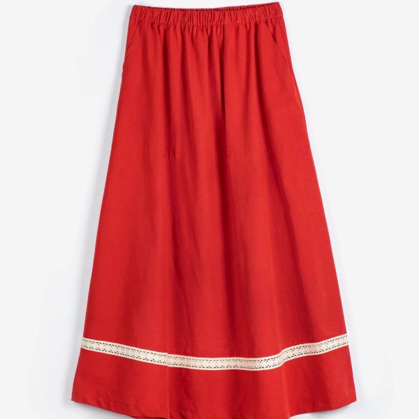Contrast-trim evas?? skirt
